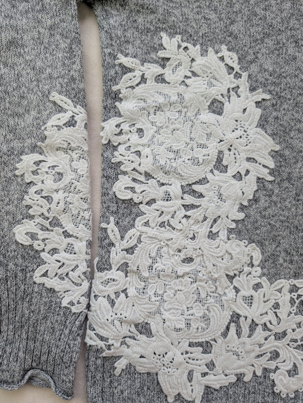 Reitmans Women’s Grey Knit Sweater White Lace Detail Turtleneck Cozy Chic XS